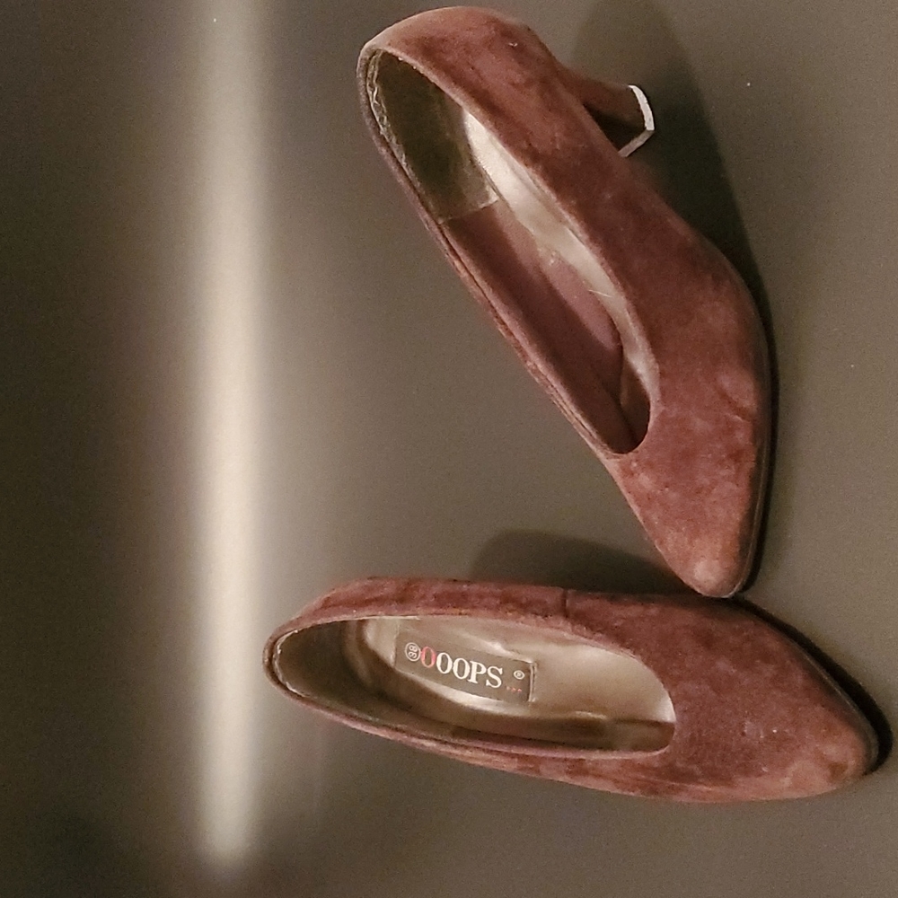 Pumps, brown suede, 3" heel, size 38 (8)